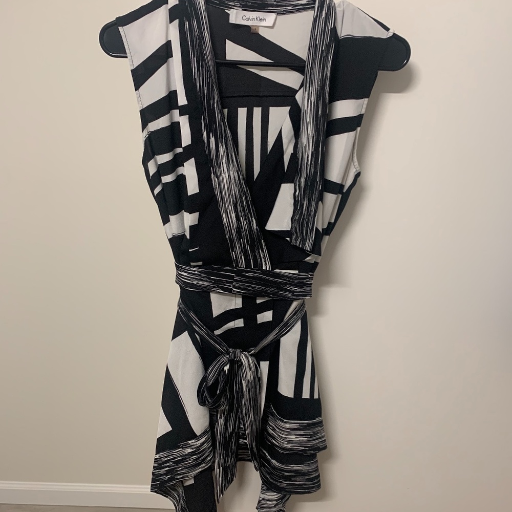 Calvin Klein Elegant Designer Blouse